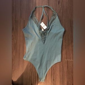 Express small bodysuit new
